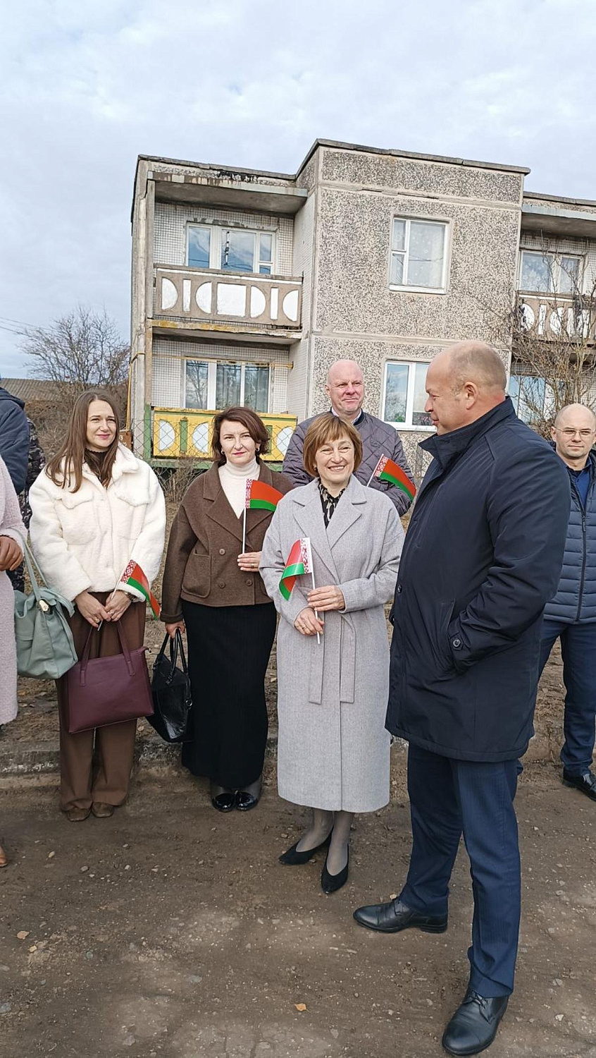 6 ноября в Мостовском районе открылся первый модульный фельдшерско-акушерский пункт в деревне Голубы. 
